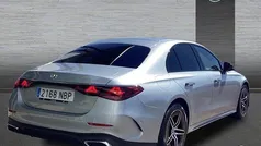 Gris Nuevo 2025 Mercedes E220 Berlina | 67.300 € (Precio justo)