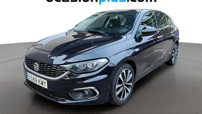 Usado Fiat Tipo Lounge 120 CV (88 kW) 2018 Negro Utilitario