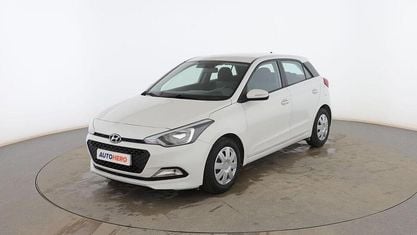 Occasion Hyundai i20 85 PK (62 kW) 2015 Wit Sedan