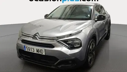 Usado Citroën C4 Feel 131 CV (96 kW) 2023 Gris plata SUV