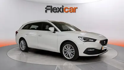 Używany Seat Leon XCELLENCE 205 KM (150 kW) 2021 Biały Kombi