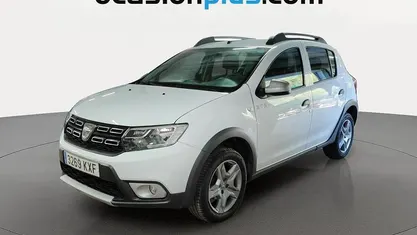 Używany Dacia Sandero Essentiel 90 KM (66 kW) 2019 Biały SUV