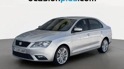 Usado Seat Toledo Style 115 CV (84 kW) 2016 Gris plata Utilitario