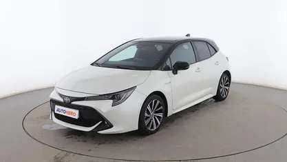 Blanco Usado 2021 Toyota Corolla Style Utilitario | 20.599 € (Precio justo)