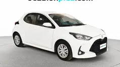 Blanco Usado 2023 Toyota Yaris Active Utilitario | 14.264 € (Buen precio)