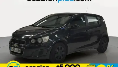 Usado Chevrolet Aveo LT 86 CV (63 kW) 2012 Negro Utilitario