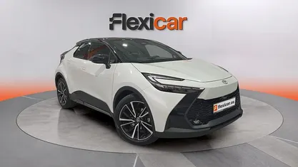 Usado Toyota C-HR 140 CV (102 kW) 2025 SUV