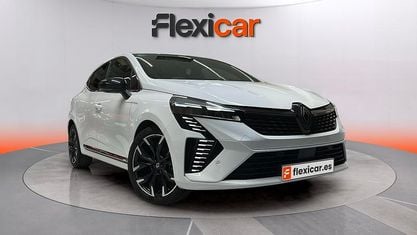 Begagnad Renault Clio V Equilibre 101 HK (74 kW) 2023 Vit Sedan