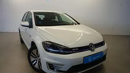 Usado VW Golf VII 136 CV (100 kW) 2019 Blanco Berlina