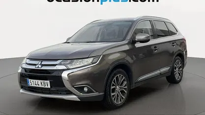 Usado Mitsubishi Outlander Motion 150 CV (110 kW) 2017 Marrón SUV