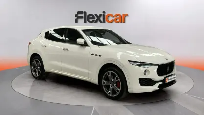 Usado Maserati Levante 275 CV (202 kW) 2017 Blanco SUV