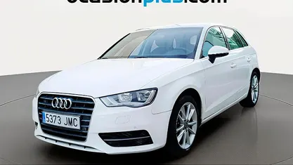 Usado Audi A3 Sportback Advanced Plus 125 CV (91 kW) 2016 Blanco Utilitario