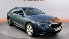Gris Usado 2021 Skoda Octavia Ambition Berlina | 16.990 € (Precio justo)