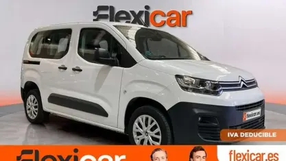 Usado Citroën Berlingo Feel 102 CV (75 kW) 2023 Blanco Monovolumen