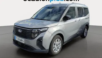 Usado Ford Tourneo Titanium 125 CV (91 kW) 2024 Familiar