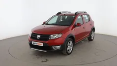 Rojo Usado 2013 Dacia Sandero Stepway Utilitario | 8999 € (Precio justo)