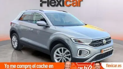 Usado VW T-Roc Life 150 CV (110 kW) 2024 Gris SUV