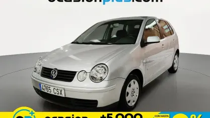 Usado VW Polo Match 75 CV (55 kW) 2004 Gris Utilitario