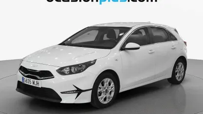 Usado Kia Ceed 136 CV (100 kW) 2023 Blanco Utilitario