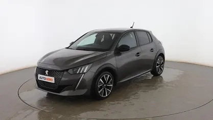 Usado Peugeot 208 GT 101 CV (74 kW) 2020 Gris Utilitario