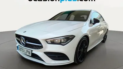 Usado Mercedes CLA200 150 CV (110 kW) 2021 Blanco Coupe
