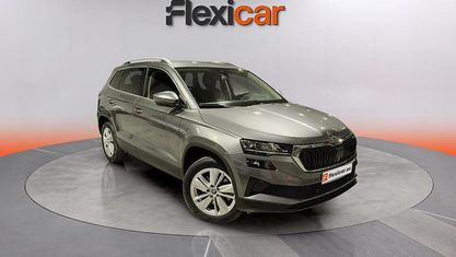 Usado Skoda Karoq Selection 150 HP (110 kW) 2025 Cinzento SUV