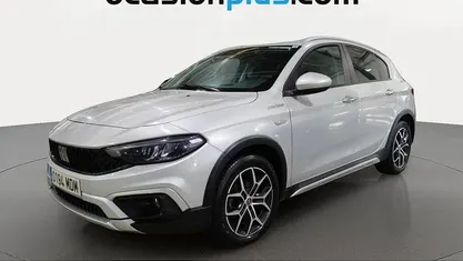 Usado Fiat Tipo Cross 131 CV (96 kW) 2023 Utilitario