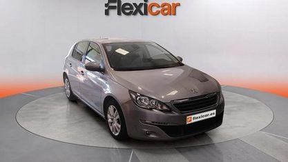 Usado Peugeot 308 Access 100 CV (73 kW) 2017 Gris Utilitario