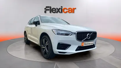Käytetty Volvo XC60 R-Design 390 HP (286 kW) 2019 Valkoinen Katumaasturi