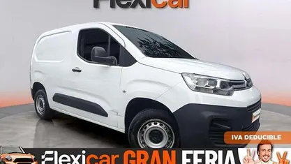 Usado Citroën Berlingo Feel 102 CV (75 kW) 2022 Blanco Monovolumen