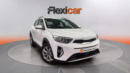 Usado Kia Stonic Plus 84 CV (61 kW) 2022 Blanco SUV