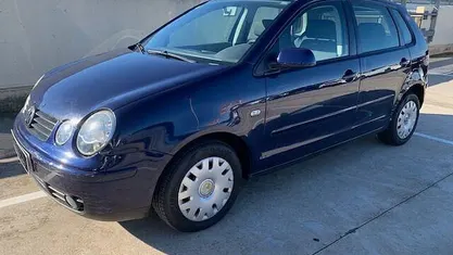 Azul Usado 2002 VW Polo Trendline | 2900 €
