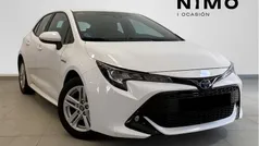Blanco Usado 2020 Toyota Corolla Active Berlina | 21.300 € (Un poco caro)