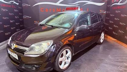 Używany Opel Astra Sport 105 KM (77 kW) 2007 Czarny Sedan/Limuzyna