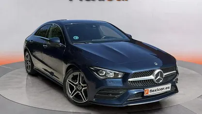 Usado Mercedes CLA180 136 CV (100 kW) 2023 Azul Berlina