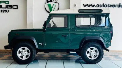 Usado Land Rover Defender S 122 CV (89 kW) 2006 Verde SUV