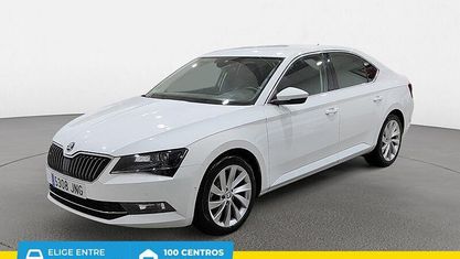 Usado Skoda Superb Style 150 CV (110 kW) 2016 Blanco Berlina