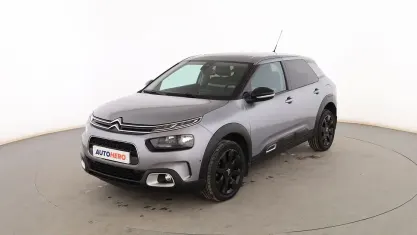 Usado Citroën C4 Shine 102 CV (75 kW) 2020 Gris SUV