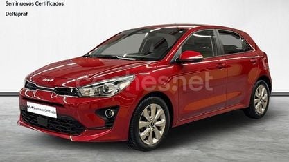 Occasion Kia Rio 101 PK (74 kW) 2022 Rood Sedan