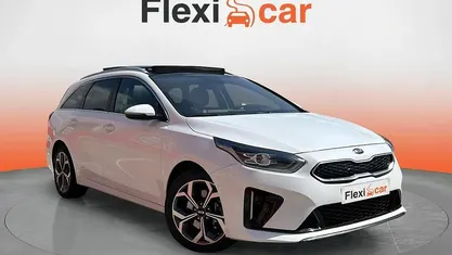 Usado Kia Ceed 141 CV (103 kW) 2022 Blanco Utilitario