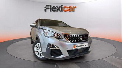 Usado Peugeot 3008 Style 131 CV (96 kW) 2020 Gris SUV