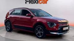 Rojo Usado 2024 Kia Niro 2 SUV | 23.490 € (Precio justo)
