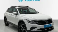 Blanco Usado 2021 VW Tiguan Life SUV | 26.900 € (Precio justo)