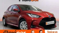 Usado 2023 Toyota Yaris Hybrid Active Utilitario | 17.490 € (Buen precio)