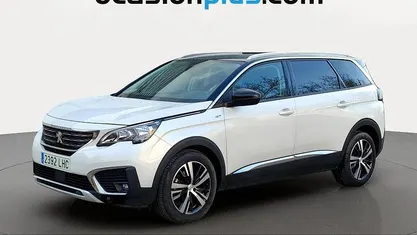 Usado Peugeot 5008 Allure 130 CV (95 kW) 2020 Blanco SUV