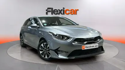 Usado Kia Ceed 101 CV (74 kW) 2024 Gris Utilitario