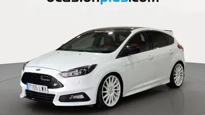 Usado Ford Focus ST 250 CV (183 kW) 2016 Blanco Utilitario