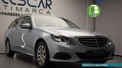 Usado Mercedes E220 Elegance 170 CV (125 kW) 2015 Azul Familiar