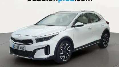 Usado Kia XCeed 120 CV (88 kW) 2023 Blanco SUV