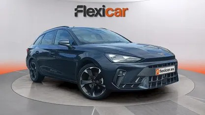 Usado Cupra Leon 150 CV (110 kW) 2025 Beige Familiar